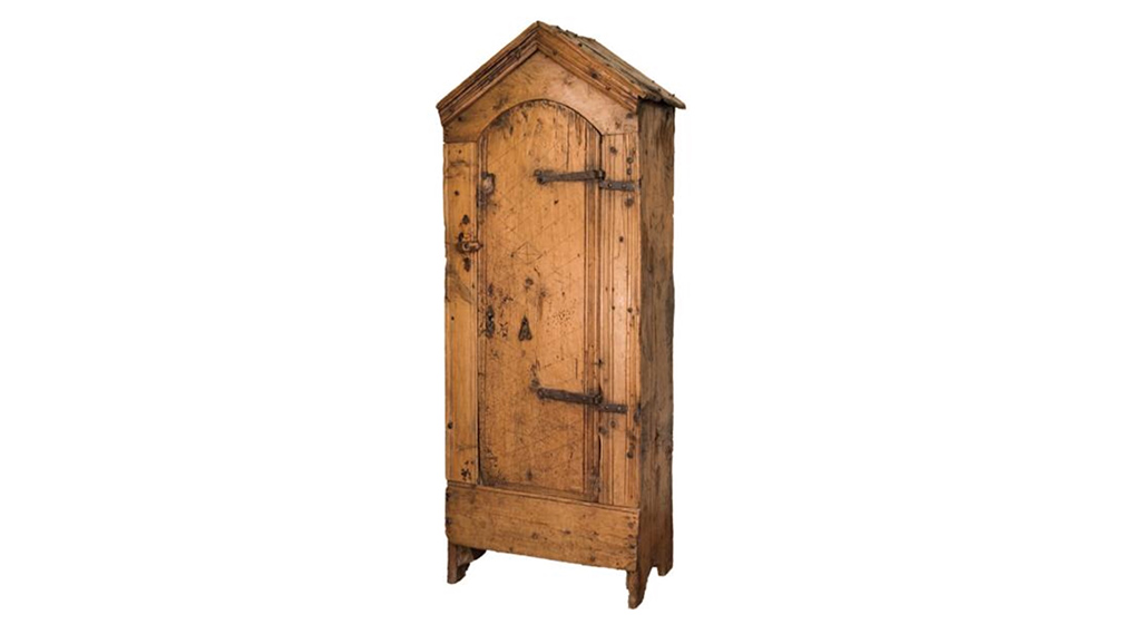 Armoire du Queyras XVIIe siècle