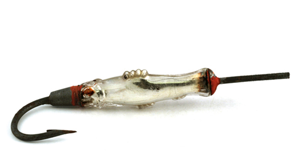 Leurre en verre églomisé « Irgens Minnow »